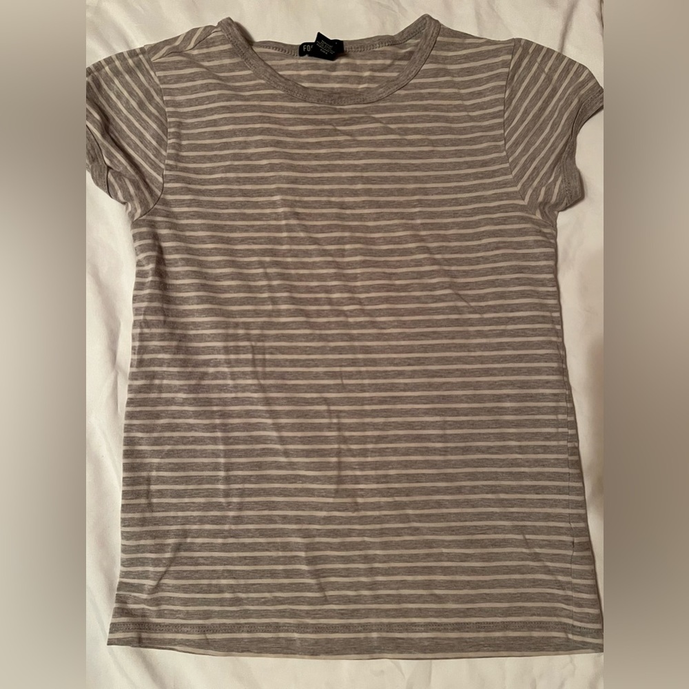 forever 21 gray t-shirt